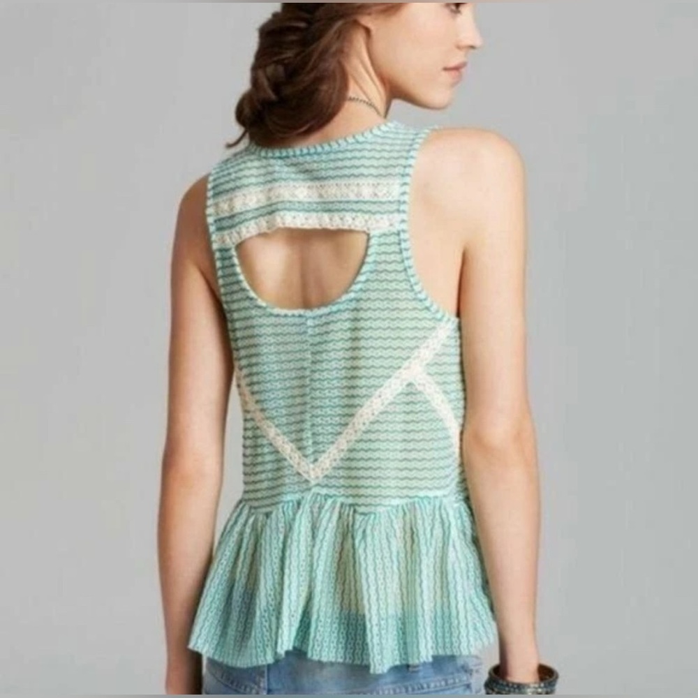 FREE PEOPLE || Loose Weave Crochet Turquoise & Lace Sleeveless Peplum Top XS - Picture 3 of 12